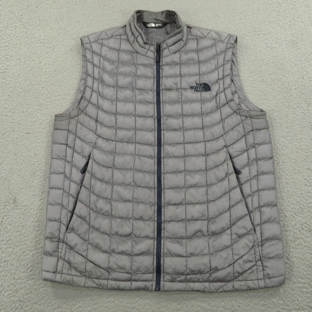 The North Face Men Medium Thermoball Silver Quilted Puffer Ripstop Vest NF00C763